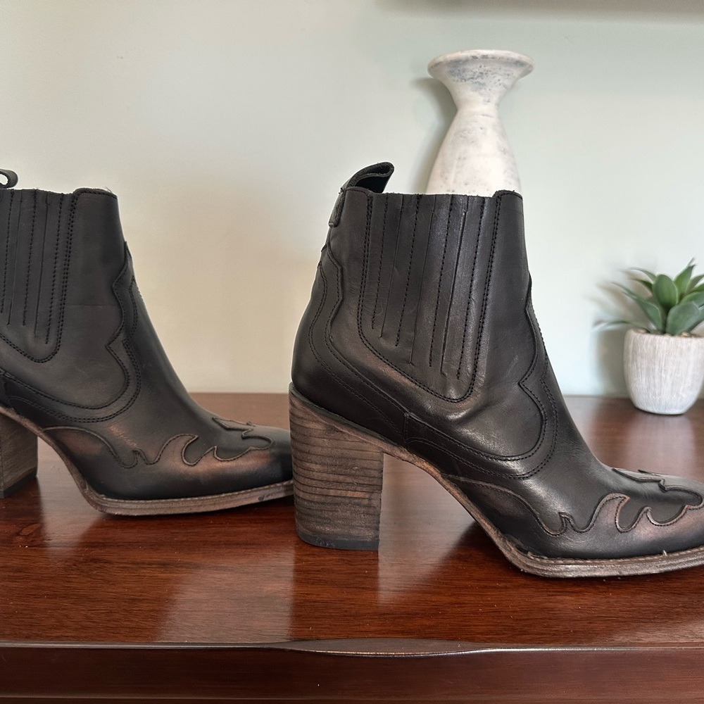 Freebird Paula Size 9